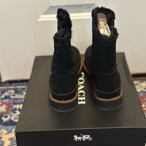 Coach Isa Suede Faux Fur Black Boots sz 9 - Picture 8 of 11